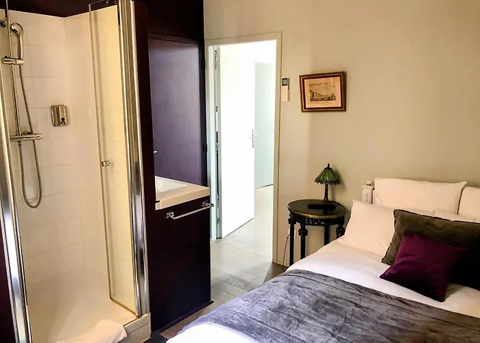 Au Coeur De Bordeaux B&B